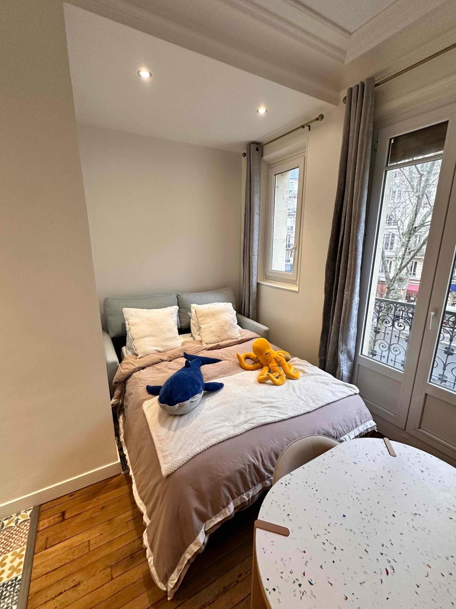 Charming 4-room Flat Near Eiffel Tower-8people-2 Bedrooms Apartment